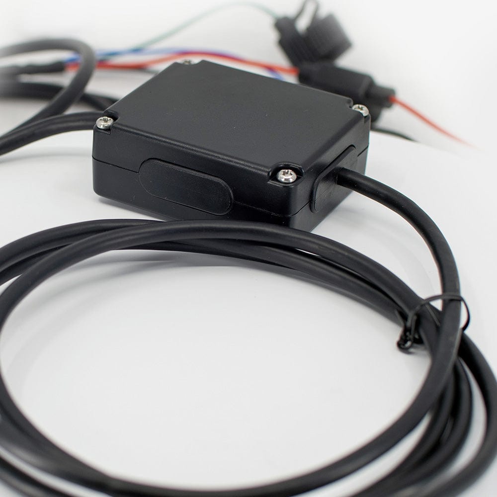 DMD-T665 cable with 12V connection and contact detection